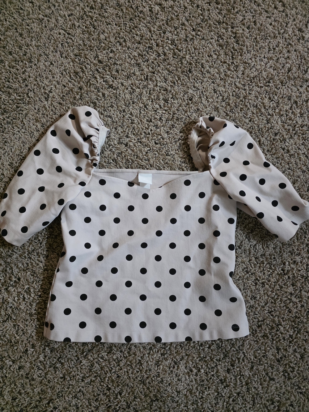 H&M Beige Polka Dot Puff-Sleeve Blouse with Black Dots